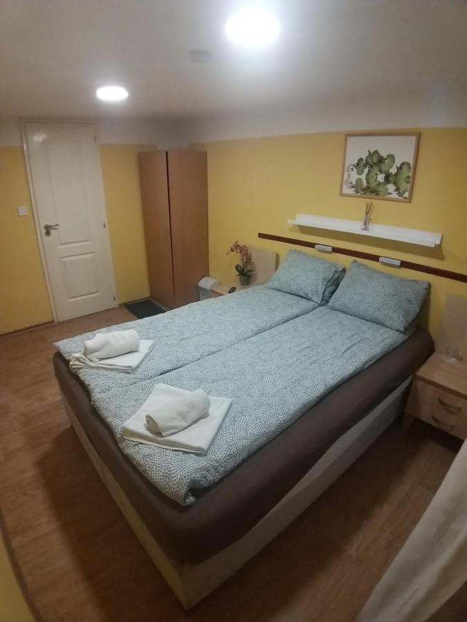 Deniz Guesthouse بودابست المظهر الخارجي الصورة