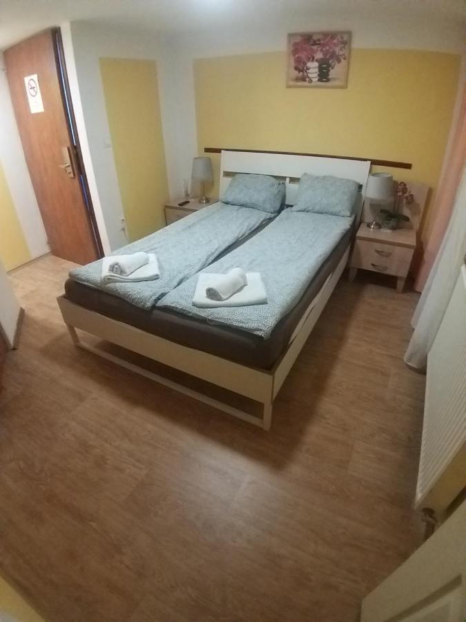 Deniz Guesthouse بودابست المظهر الخارجي الصورة
