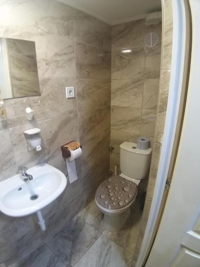Deniz Guesthouse بودابست المظهر الخارجي الصورة