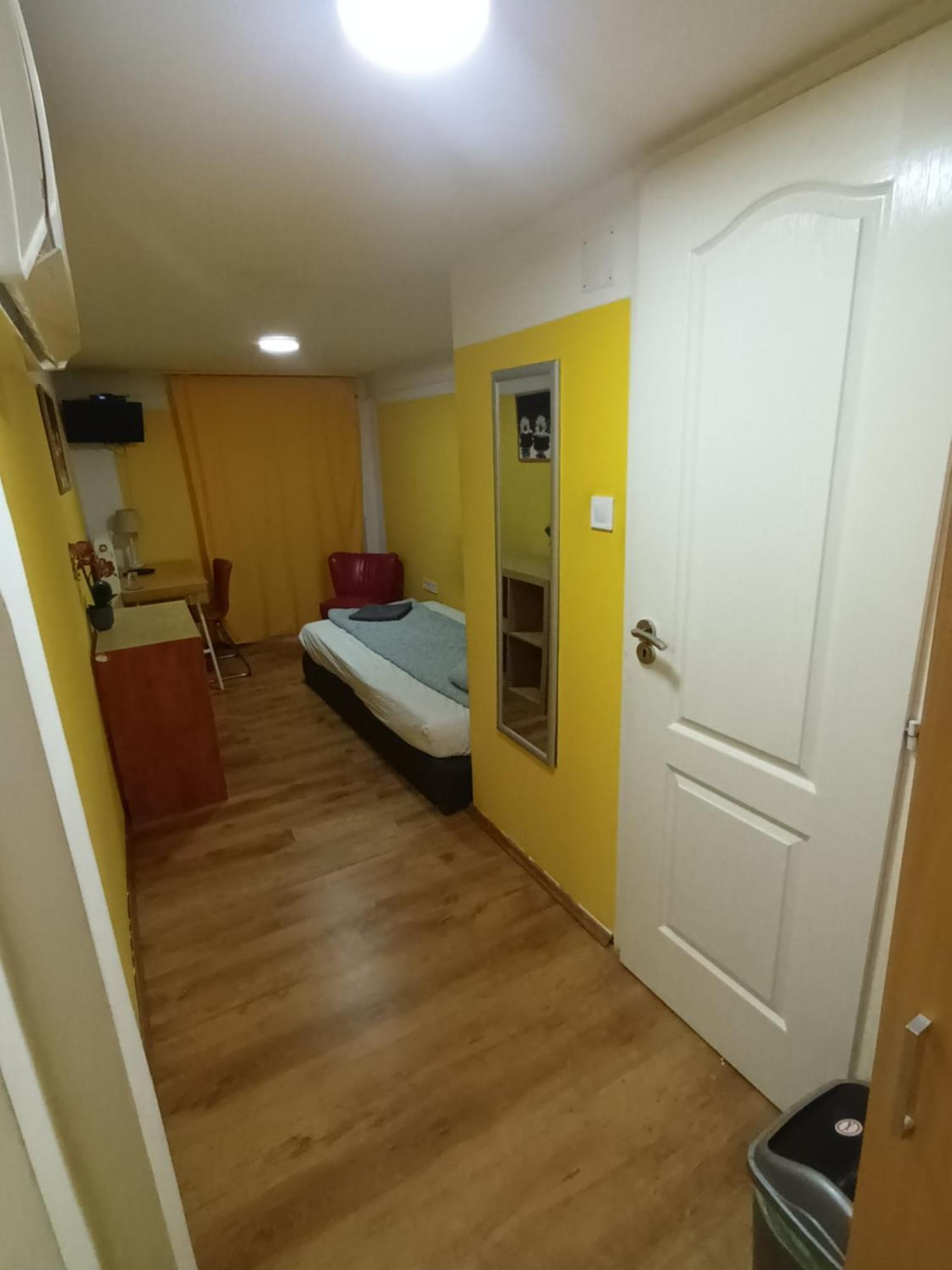 Deniz Guesthouse بودابست المظهر الخارجي الصورة